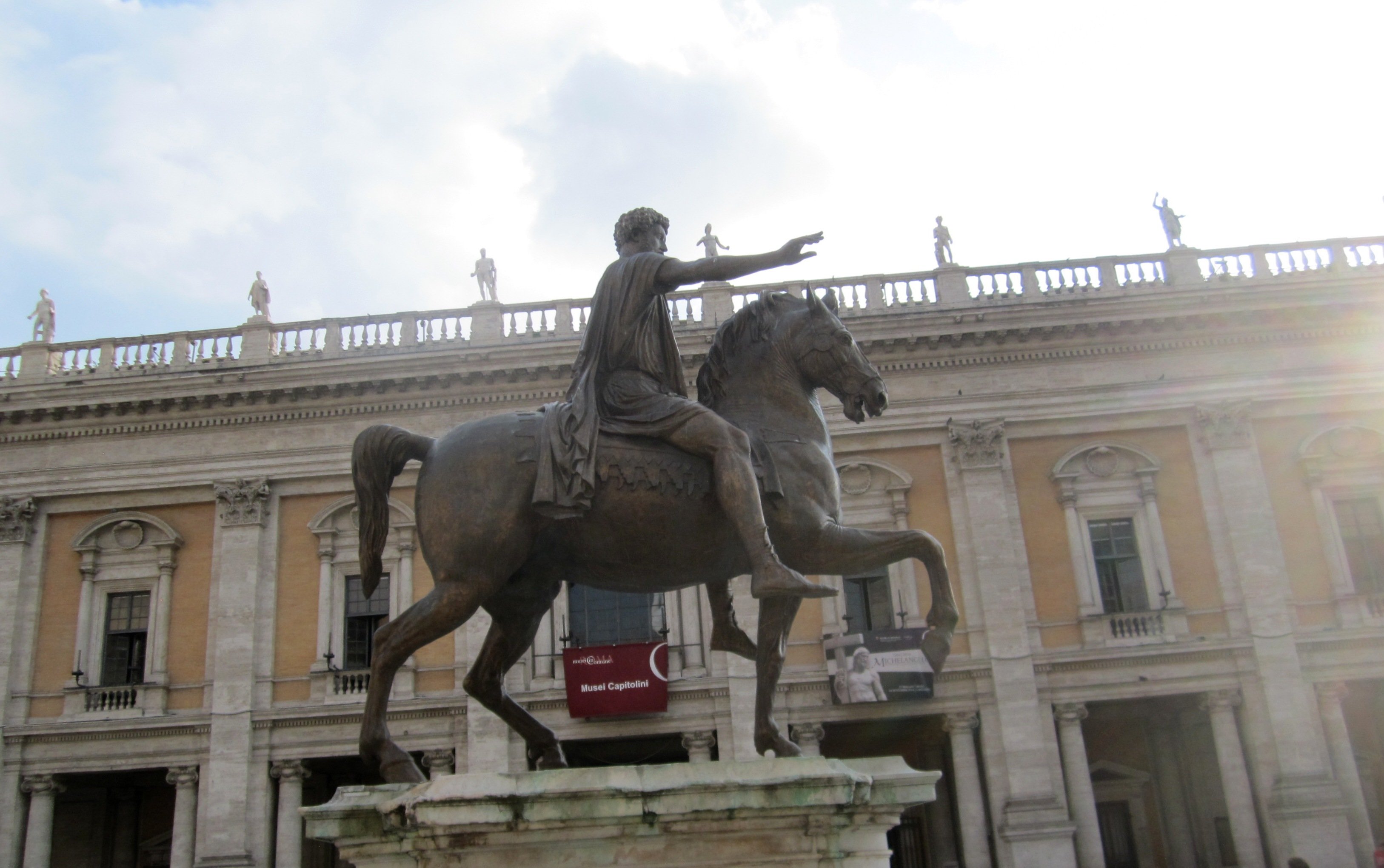 marcusaureliuspiazzadelcampidoglio.jpg