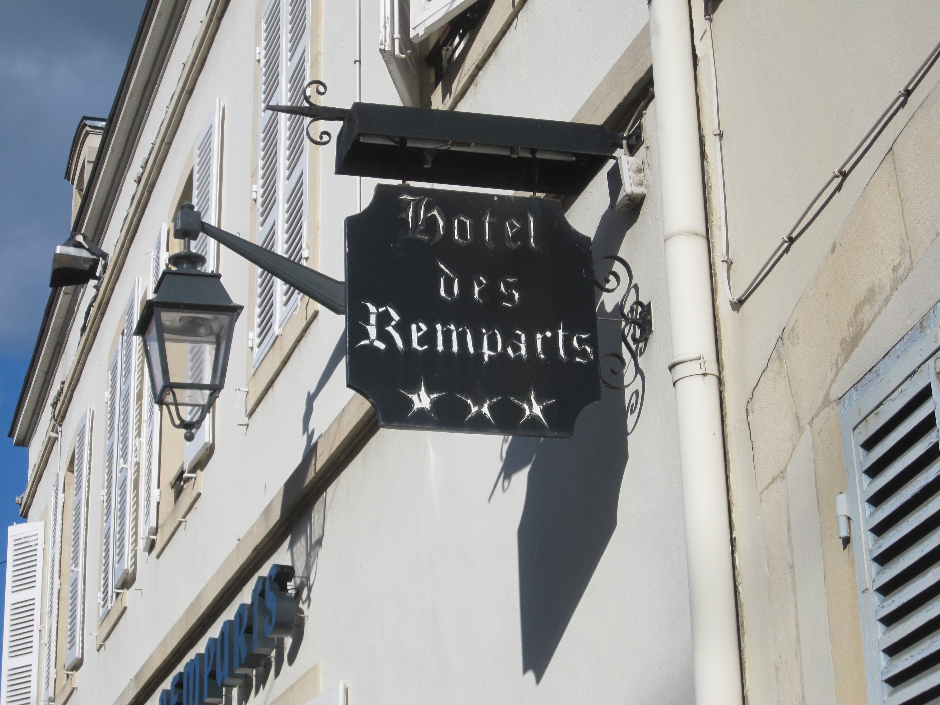 hoteldesremparts.jpg