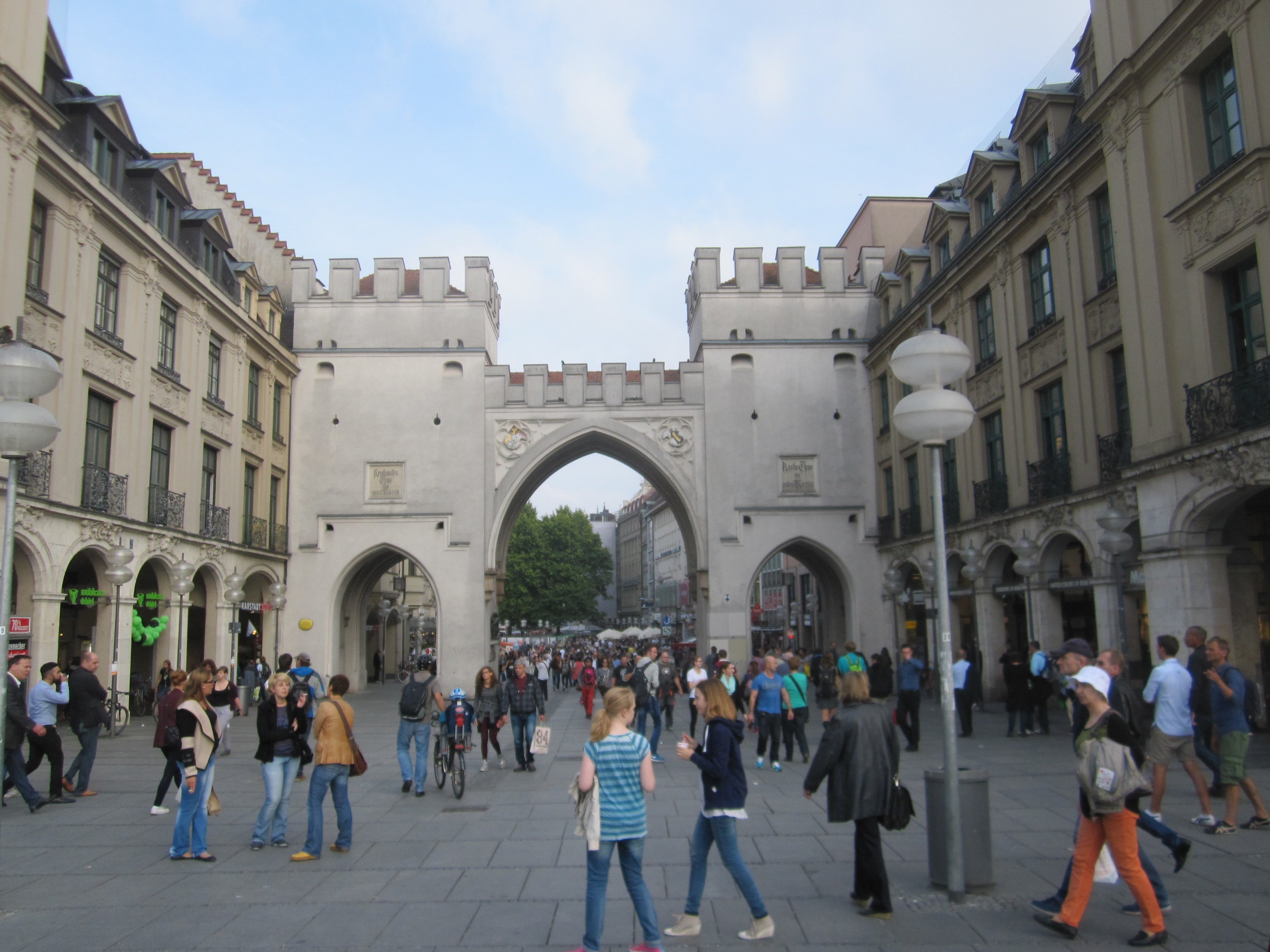 karlstorgate2.jpg