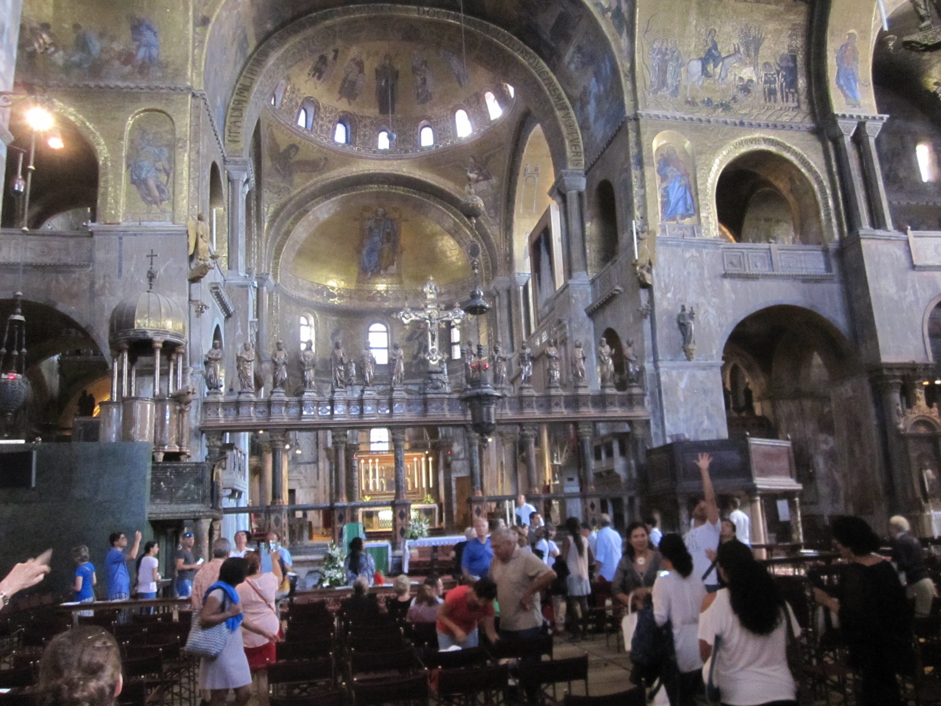 saintmarksbasilicasanmarco3.jpg